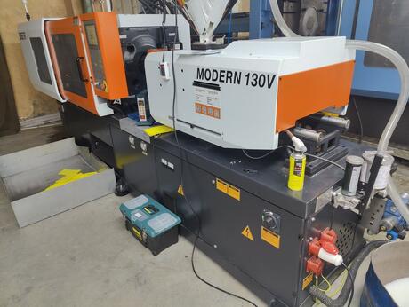 Осуществлена поставка термопластавтомата Siger Modern 130V в Татарстан