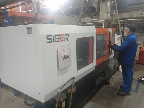 Осуществлена поставка термопластавтомата Siger Modern 130V в Челябинскую область