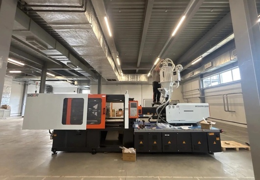 Осуществлена поставка термопластавтомата Siger Modern 320S в Свердловскую область